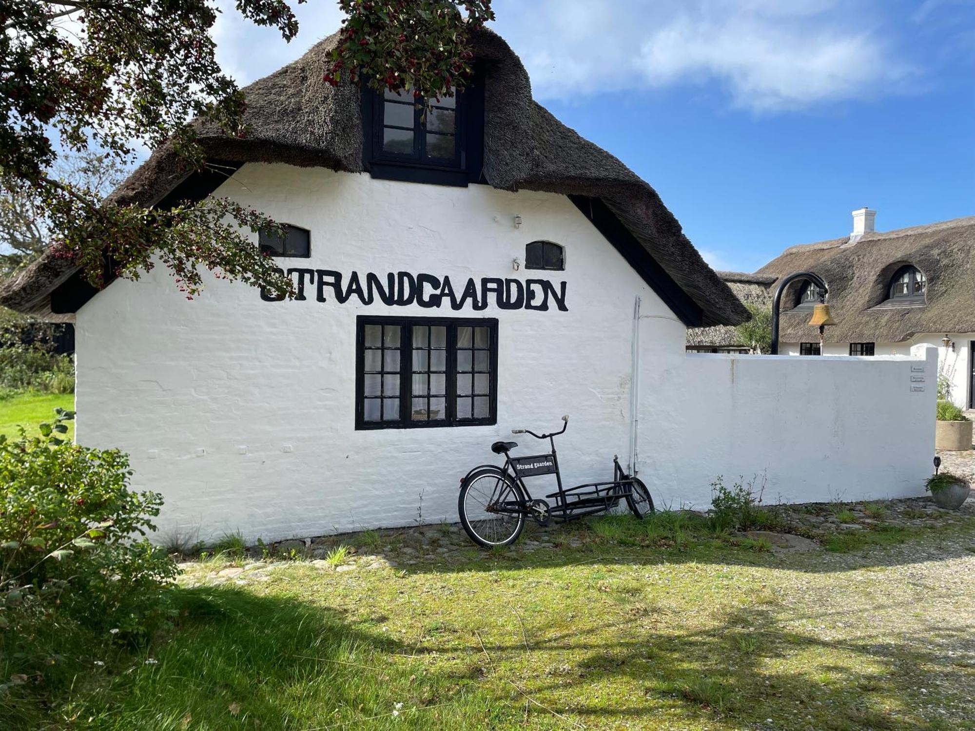 Hotel Strandgaarden Vesterø Havn エクステリア 写真