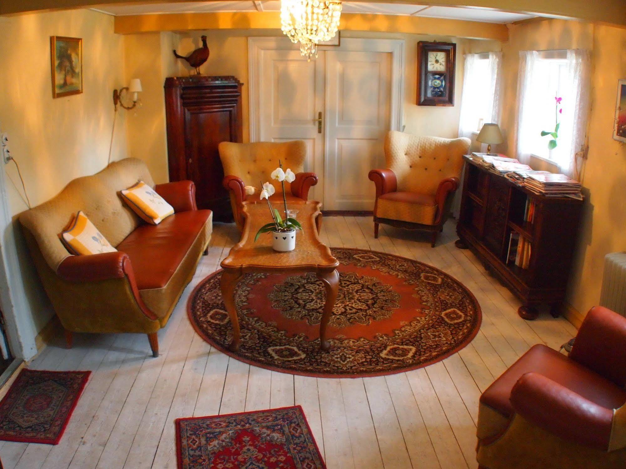 Hotel Strandgaarden Vesterø Havn エクステリア 写真