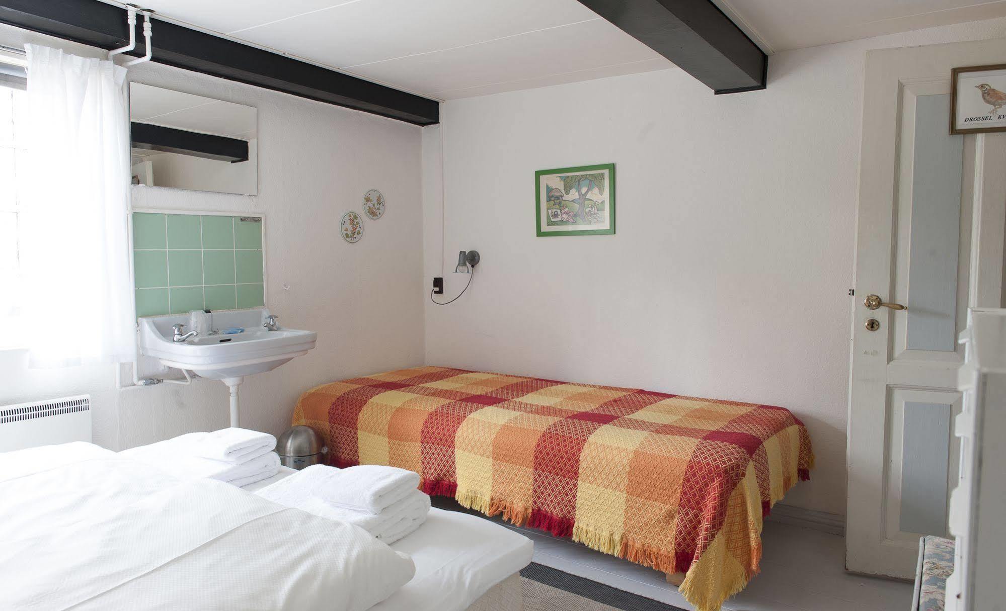 Hotel Strandgaarden Vesterø Havn エクステリア 写真