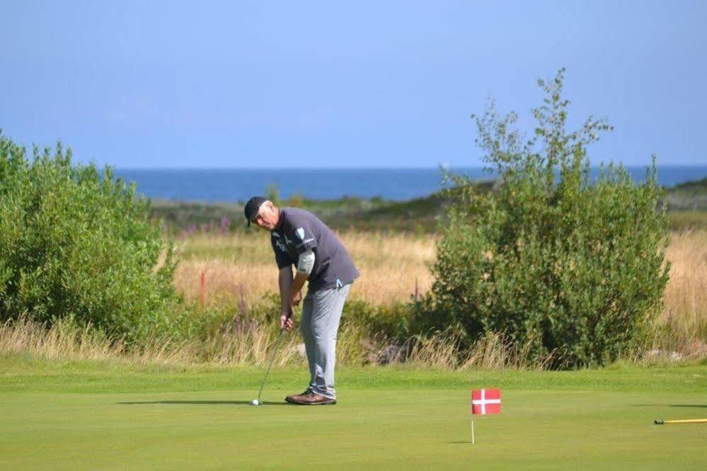 Hotel Strandgaarden Vesterø Havn エクステリア 写真