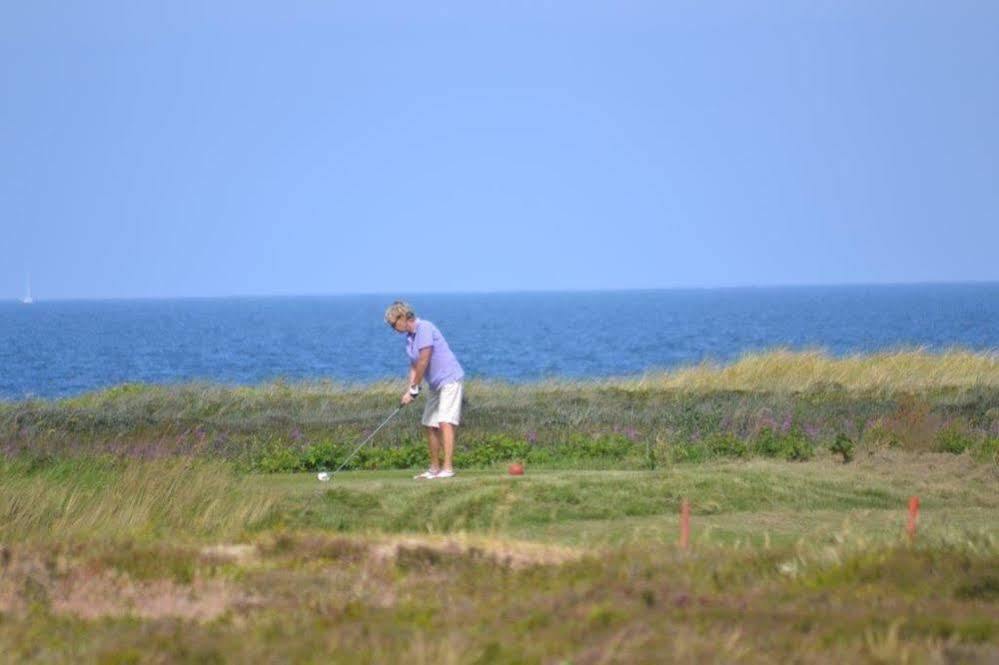 Hotel Strandgaarden Vesterø Havn エクステリア 写真